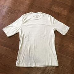ユニクロ Tシャツ カットソーのサムネイル