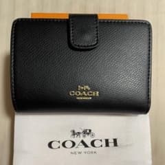 【極美品】COACH コーチ　財布　二つ折り　折り財布　マディソン　ブラックのサムネイル