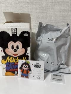 POPMART ミッキーファミリー　グーフィーのサムネイル