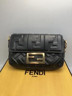②FENDI ブラック ミニショルダーバッグ - メルカリ