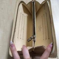 財布のサムネイル