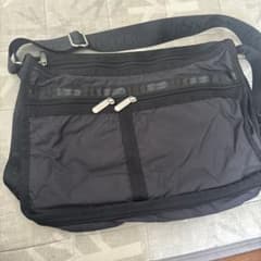 LeSportsac ブラック ショルダーバッグのサムネイル