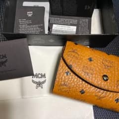 MCM折り財布　付属品込のサムネイル