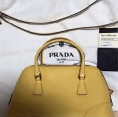 最終お値下げ致しました！PRADAミニショルダーバッグのサムネイル