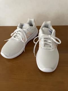 未使用　adidas ホワイト/ピンク スニーカー(ナースシューズに)のサムネイル