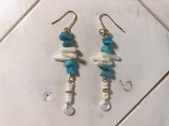 ハンドメイド　ピアスのサムネイル