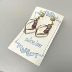 ハンドメイド イヤリングのサムネイル