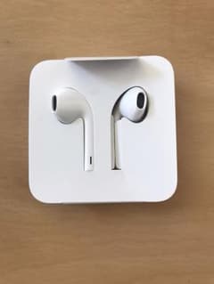 iPhone 純正イヤホンのサムネイル
