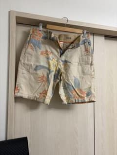 GAP LIVED-IN ボタニカル柄 ショートパンツ 76/30のサムネイル