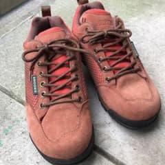 BROOKSのスニーカー‼️のサムネイル