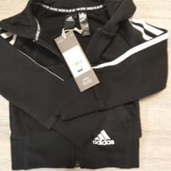 新品　adidas キッズ パーカー ブラック 100cmのサムネイル