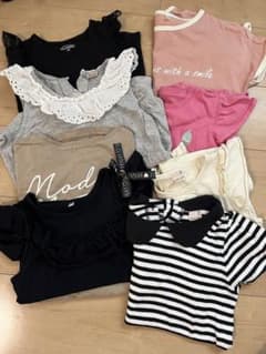 キッズ服 Tシャツ8枚セットとボトムス7点セット(120〜130サイズ)のサムネイル