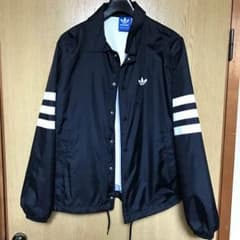 アディダスオリジナルスのコーチジャケットのサムネイル