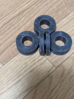 ベスパ ラージスクリーン用ゴムワッシャー4個セット　1/2のサムネイル