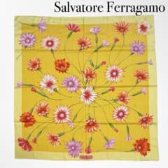 Salvatore Ferragamo フェラガモ シルク スカーフ 花柄 黄色 - メルカリ