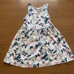 H&M 蝶柄ワンピースのサムネイル