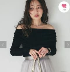 La boutique BonBon フロッキーチュールオフショルカットソー