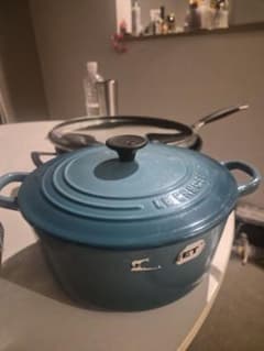 LE CREUSET】 両手鍋 22cm ブルー - メルカリ