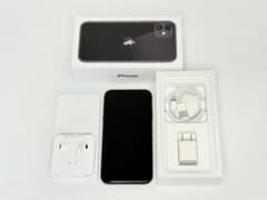 Apple iPhone11 本体　ブラック　64GBのサムネイル