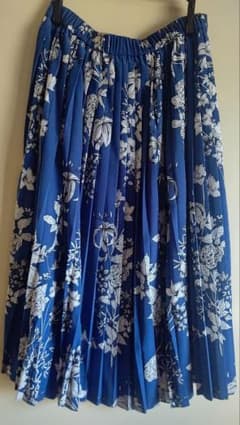 BANANA REPUBLIC バナナリパブリック 花柄 プリーツ スカートのサムネイル