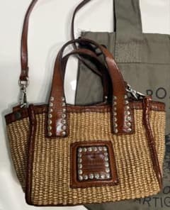 CAMPOMAGGI スタッズ装飾 ストロー ショルダーバッグ CAMPOMAGGI スタッズ装飾 ストロー ショルダーバッグ - メルカリ