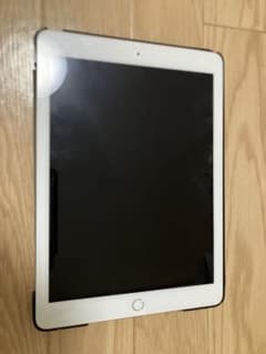 あめおとこ iPad 第6世代　128GB シルバー 準ジャンク品 あめおとこ様専用 iPad 第6世代 128GB シルバー 準ジャンク品 - メルカリ