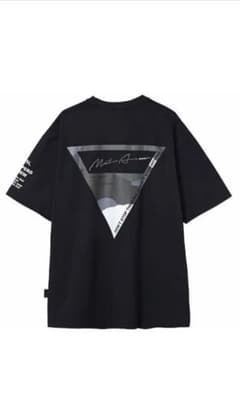 【新品未使用】朝倉未来 MATINAVENIRトライアングルTシャツのサムネイル