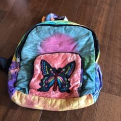 ダイダイ染蝶の刺繍のバックパックのサムネイル