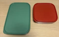 Tupperware タッパーウェア 使用感あり2個セット グリーン&パプリカのサムネイル
