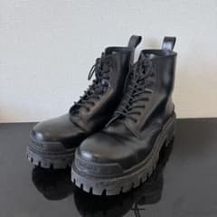 Balenciaga strike boots 42のサムネイル