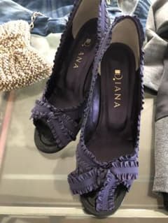 DIANA ダイアナ オープンツゥ　リボン付 パンプスのサムネイル