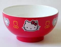 ハローキティ 赤い茶碗　汁椀のサムネイル