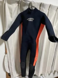 再度出品　ウエットスーツワールドダイブのサムネイル
