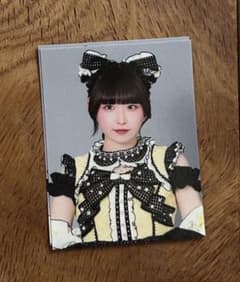 きゅるりんってしてみて スクラッチ 証明写真 島村嬉唄のサムネイル