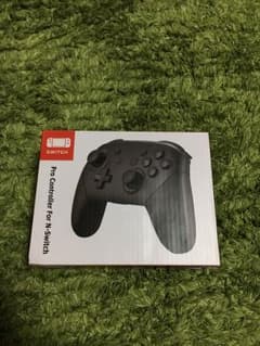 任天堂スイッチプロコントローラーのサムネイル
