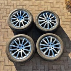 マセラティ純正　ギブリピレリ　18インチ　タイヤホイールセット マセラティ純正 ギブリピレリ 18インチ タイヤホイールセット - メルカリ