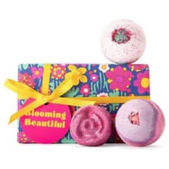 LUSHブルーミング ビューティフル ギフトセット （バスボムセット）のサムネイル