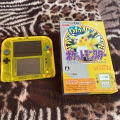 ニンテンドー 2DS ピカチュウのサムネイル