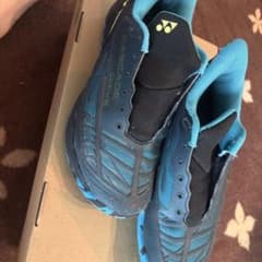 YONEX バドミントンシューズ CASCADE DRIVE25.5のサムネイル