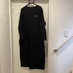 Lacoste ボタン付き ブラック ロングワンピースのサムネイル