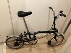 ブロンプトン 折りたたみ自転車  イギリス製  英国製  ブラック  黒のサムネイル