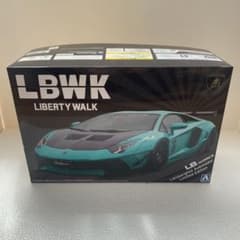 未開封LBWK ランボルギーニ アヴェンタドール プラモデル1/24