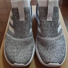 【75☆様 専用】↓ adidas シューズのサムネイル