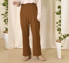 セミフレアパンツのサムネイル