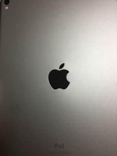 新型ipad pro9.7 2017 256GB wifiモデル スペースグレイ - メルカリ