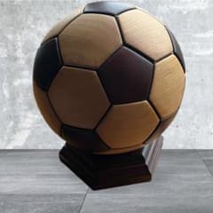 木製サッカーボールオブジェ 木製サッカーボール型オブジェ - メルカリ