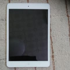 【美品】IPad mini 16GBのサムネイル
