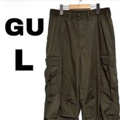【GU】スーパーワイドカーゴパンツ オリーブ Lサイズのサムネイル