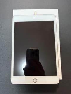 Apple iPad Mini ゴールド 7.9インチ　第五世代　セルラーモデルのサムネイル