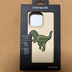 COACH iPhone 14 Pro ケース【恐竜柄】 - メルカリ